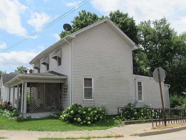 Listing photo 4
