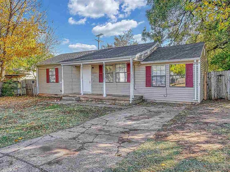 Listing photo 4