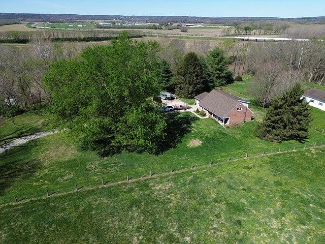 Listing photo 5