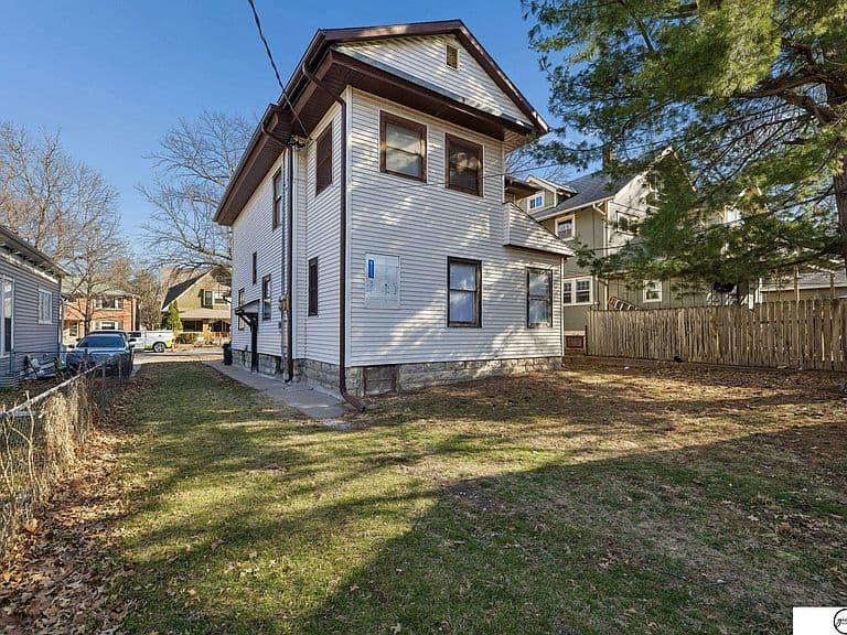Listing photo 5
