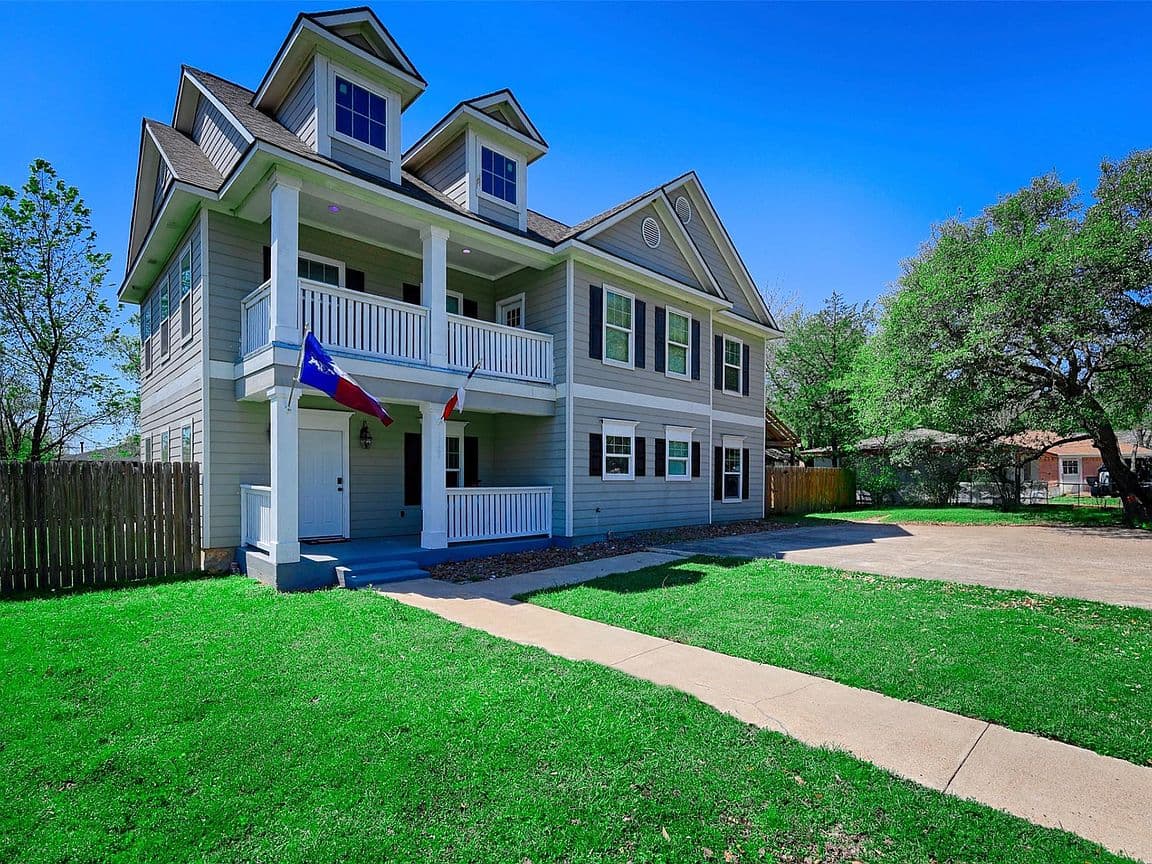 Primary listing photo