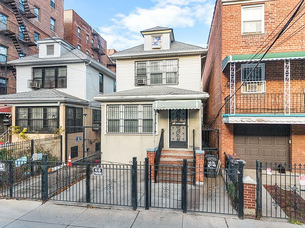Primary listing photo
