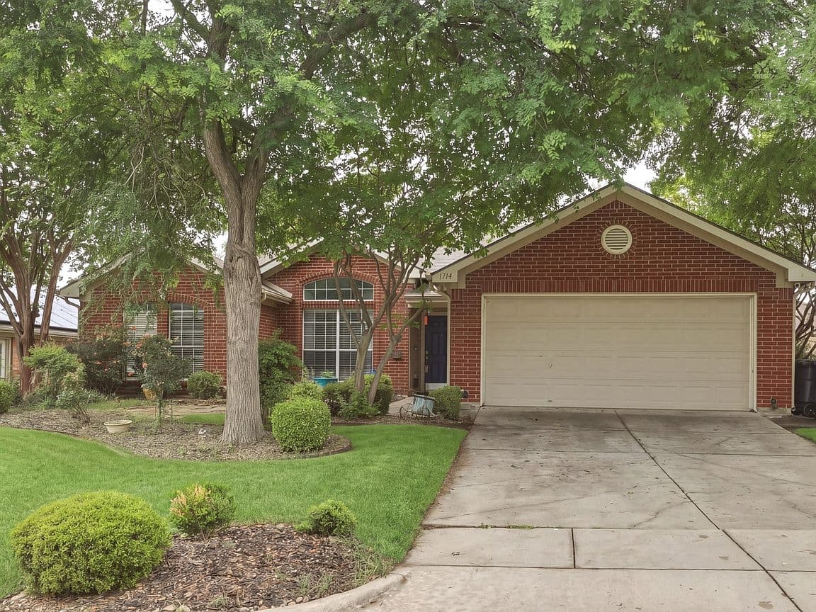 Primary listing photo