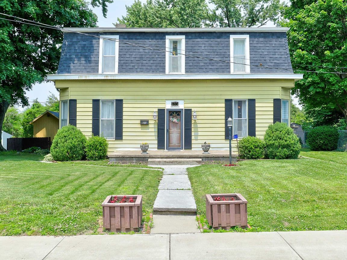 Primary listing photo