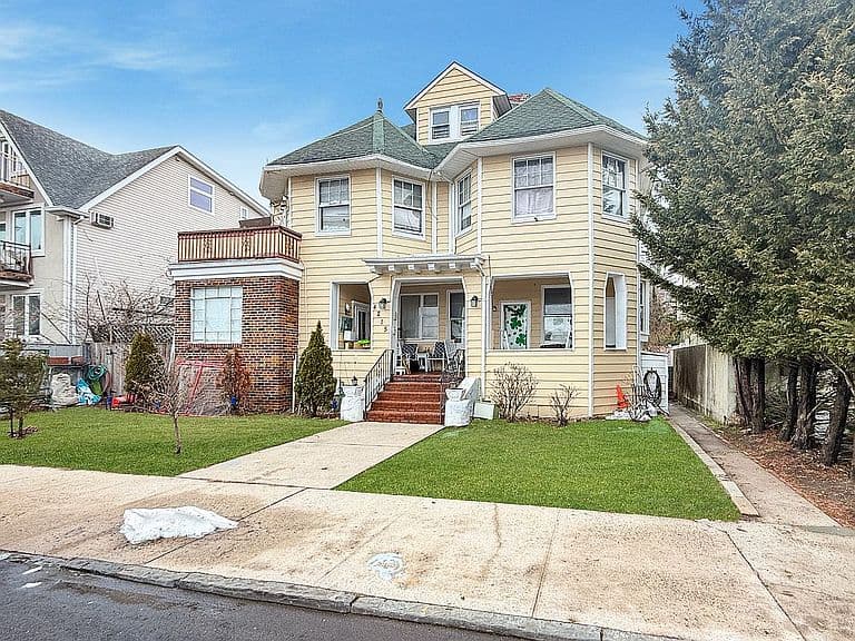 Listing photo 4