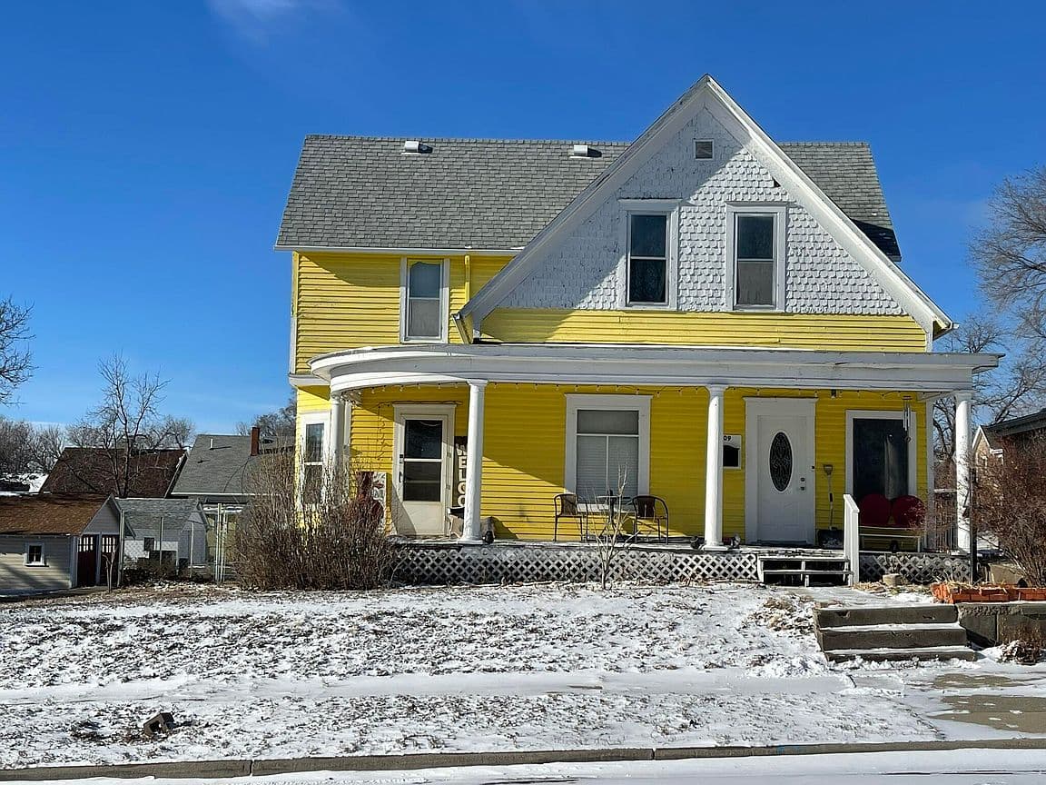 Primary listing photo