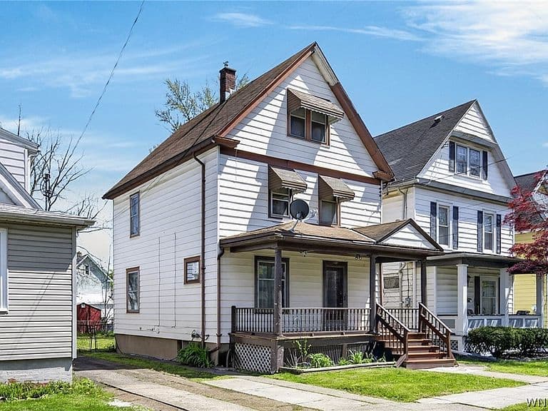 Listing photo 2