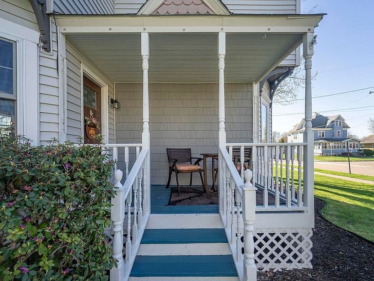 Listing photo 4