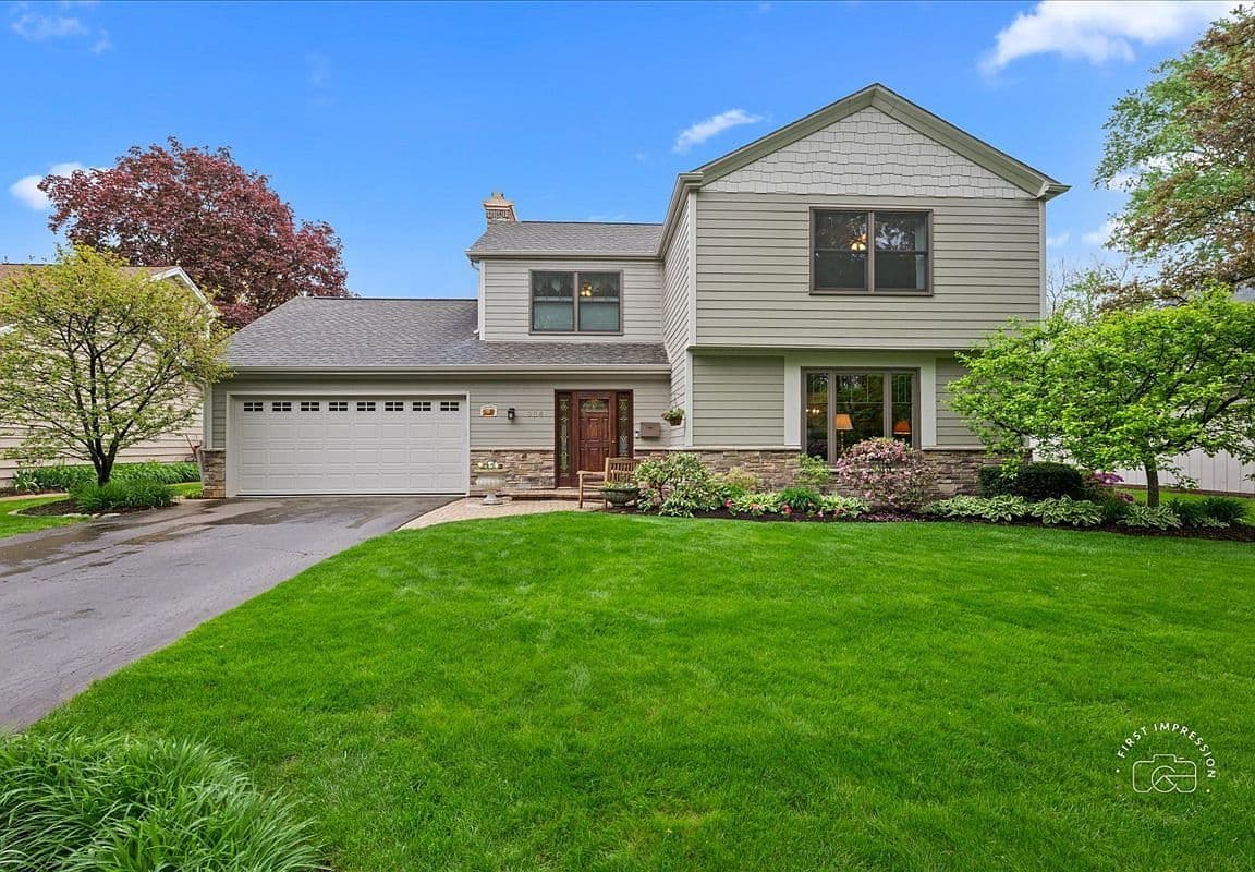 Primary listing photo