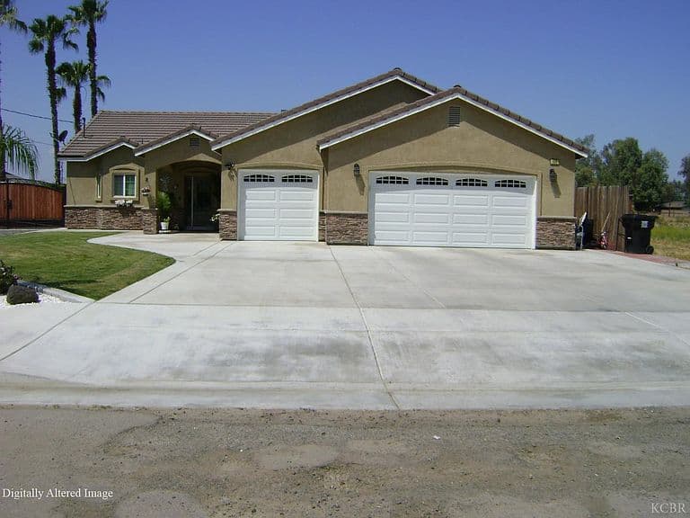 Listing photo