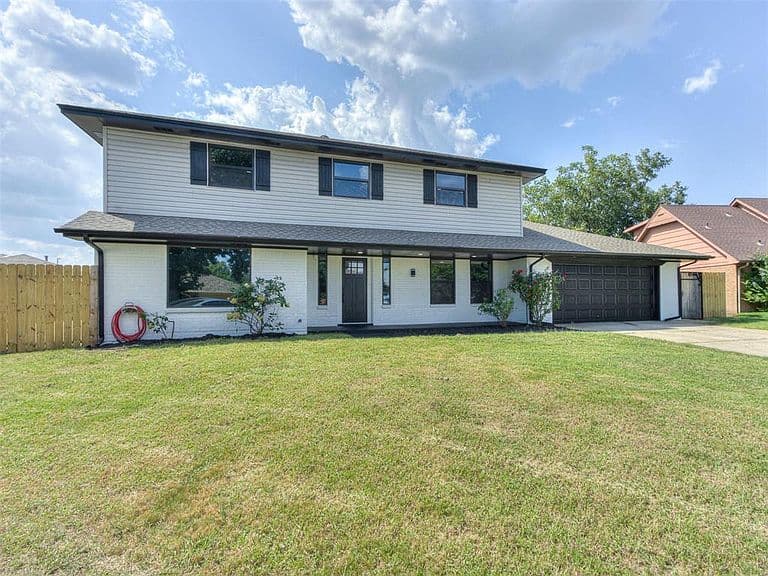 Listing photo 3