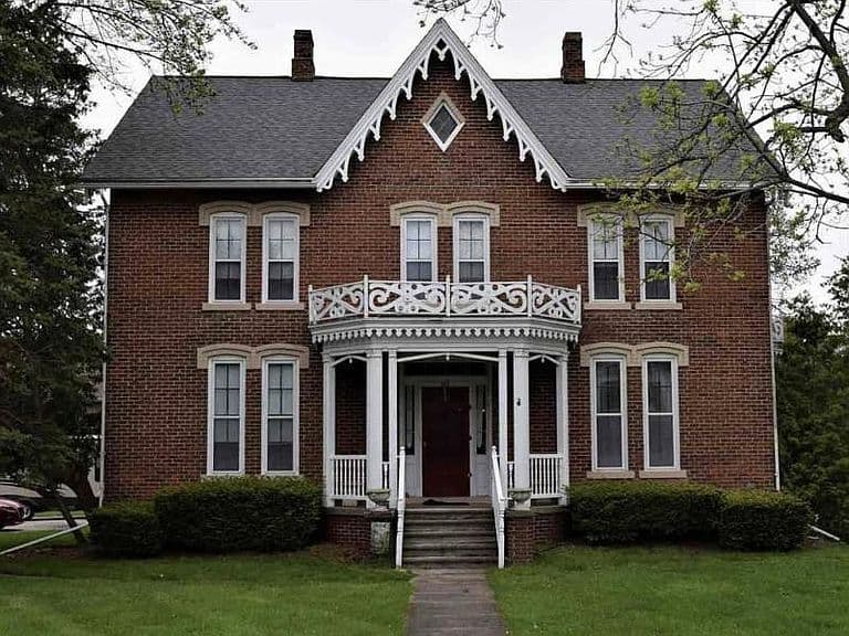 Listing photo