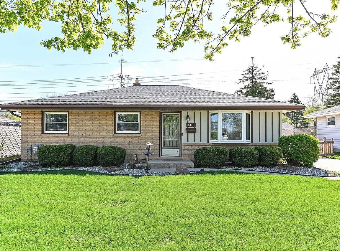 Primary listing photo