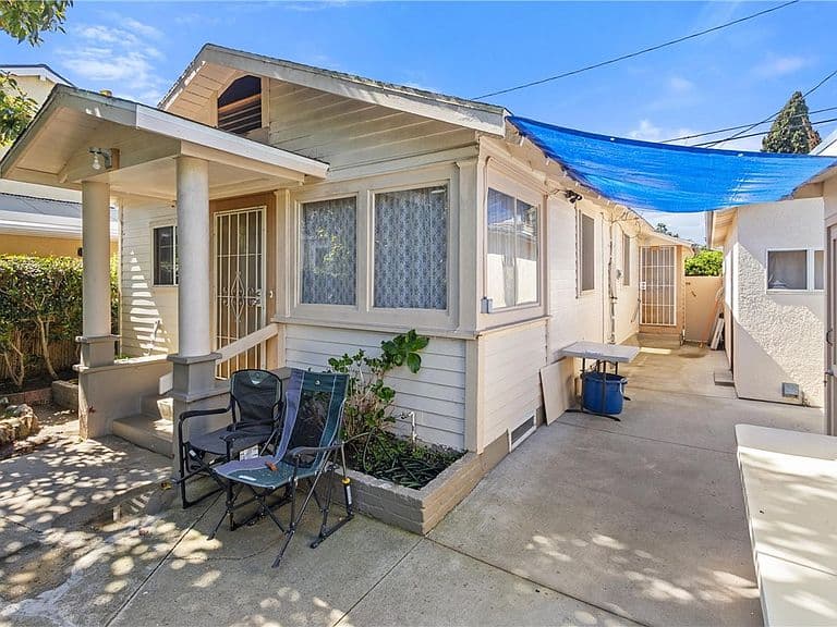 Listing photo 3