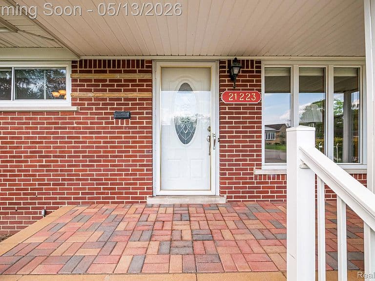 Listing photo 5