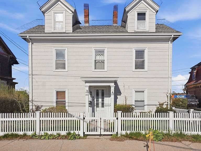Listing photo