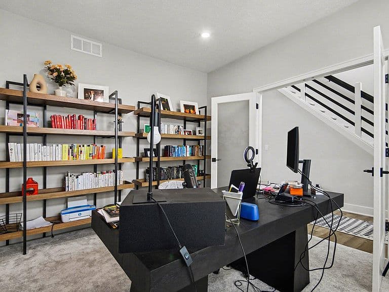 Listing photo 5