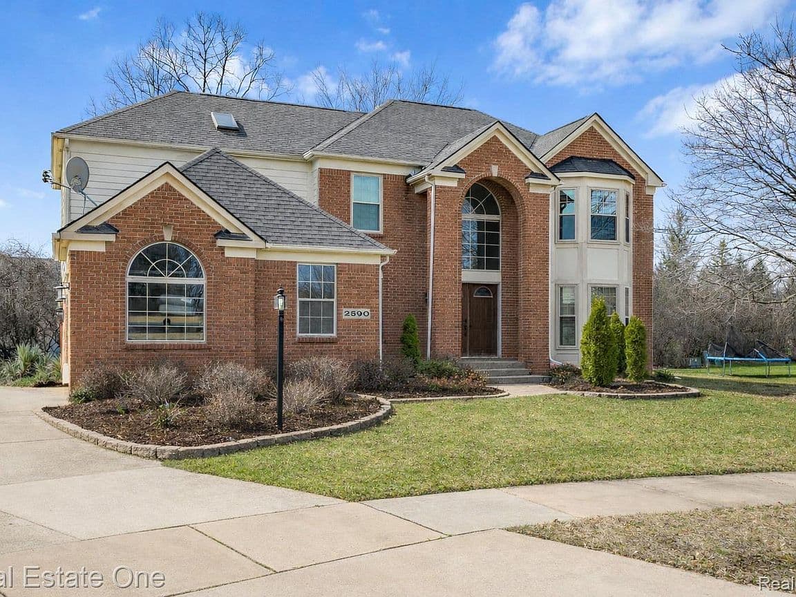 Primary listing photo