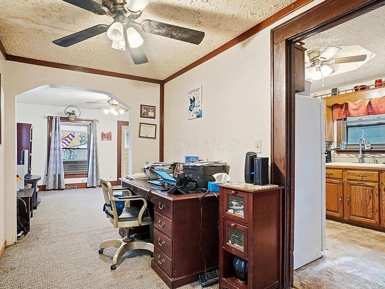 Listing photo 5