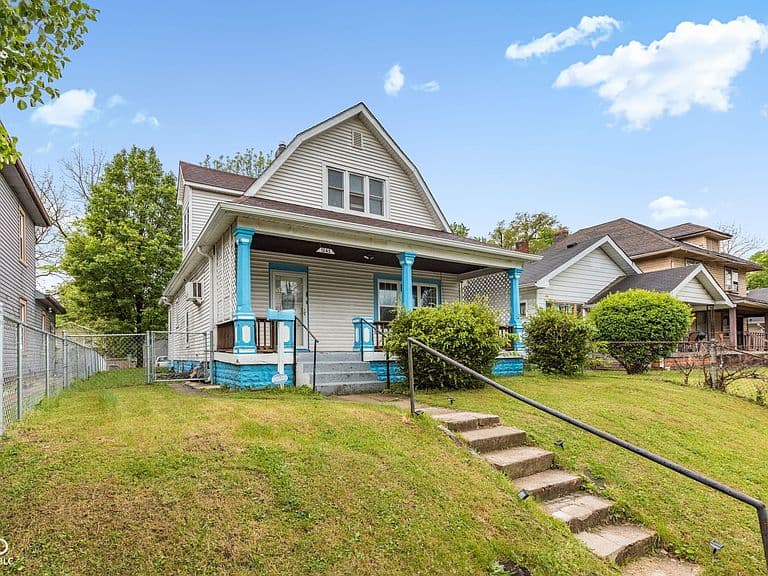 Listing photo 3