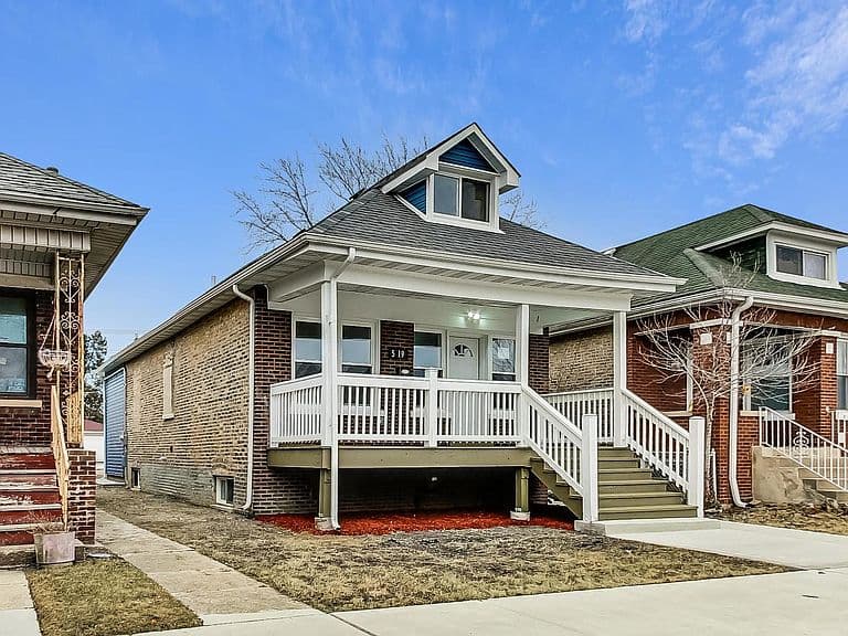 Listing photo 2