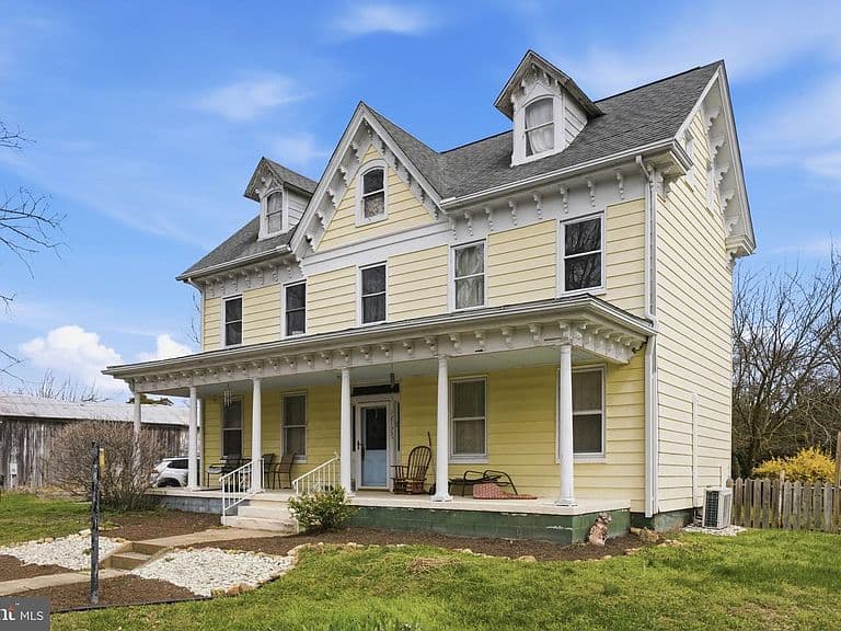 Listing photo 4