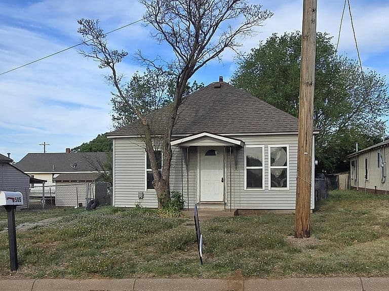 Listing photo 2