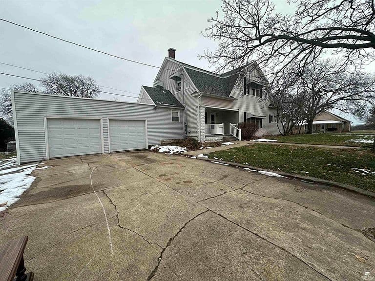 Listing photo 5