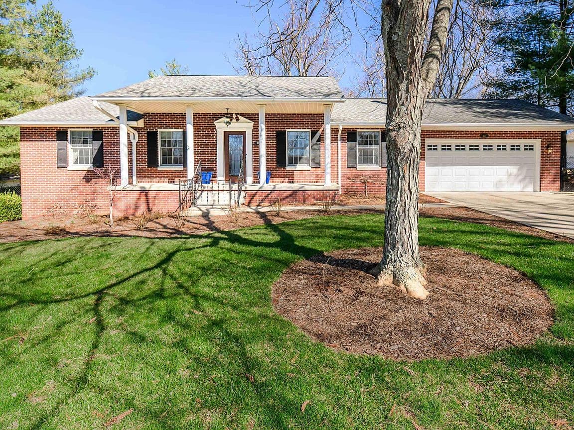 Primary listing photo