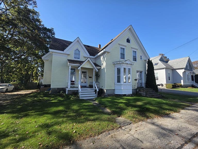 Listing photo 2