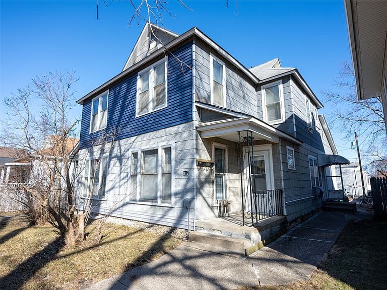 Listing photo 3