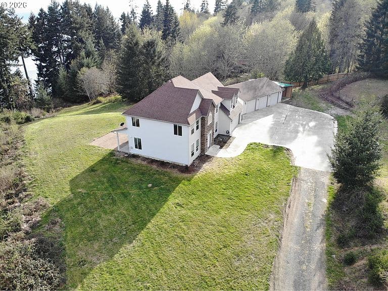 Listing photo 4