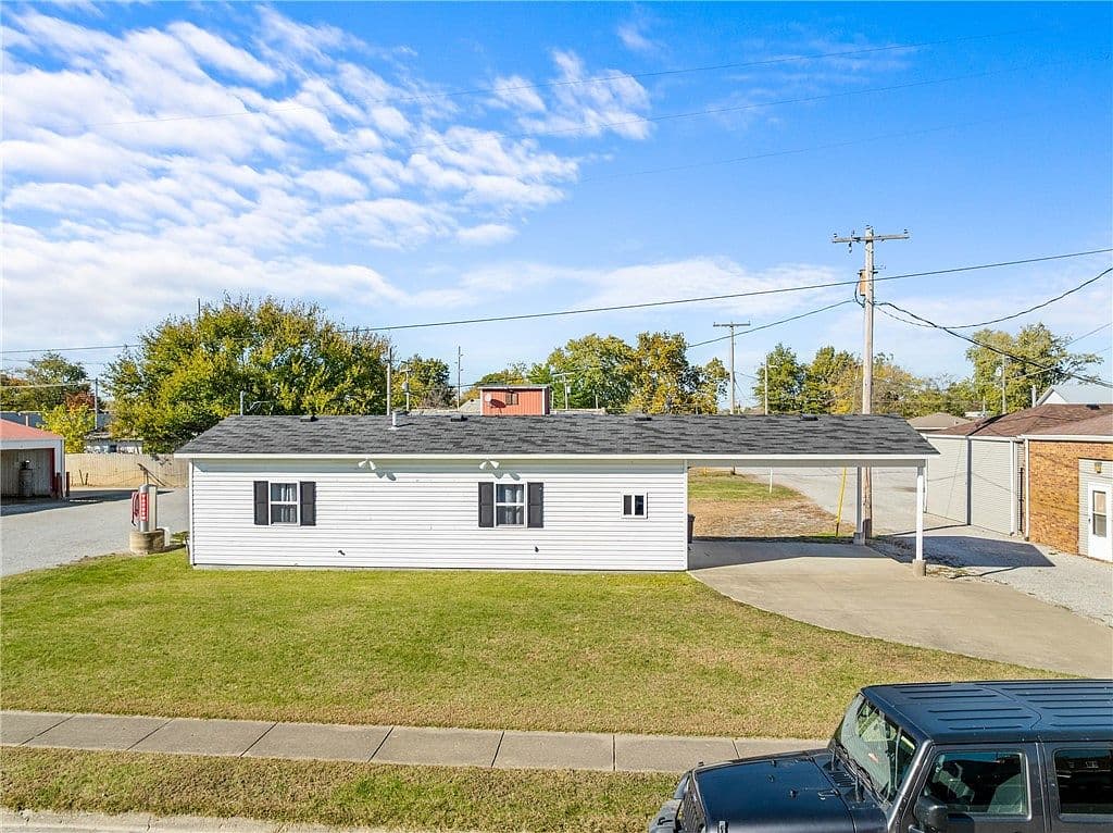 Primary listing photo