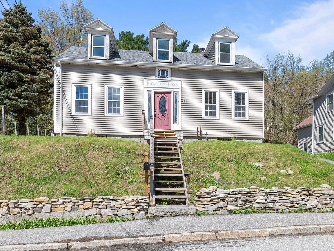 Primary listing photo