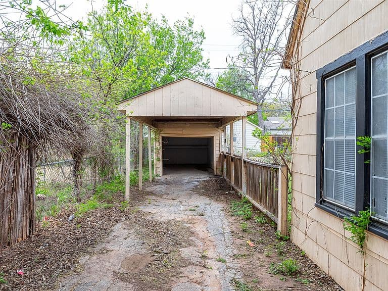 Listing photo 5