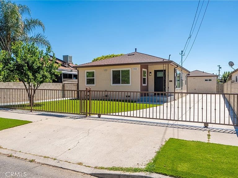 Listing photo 5