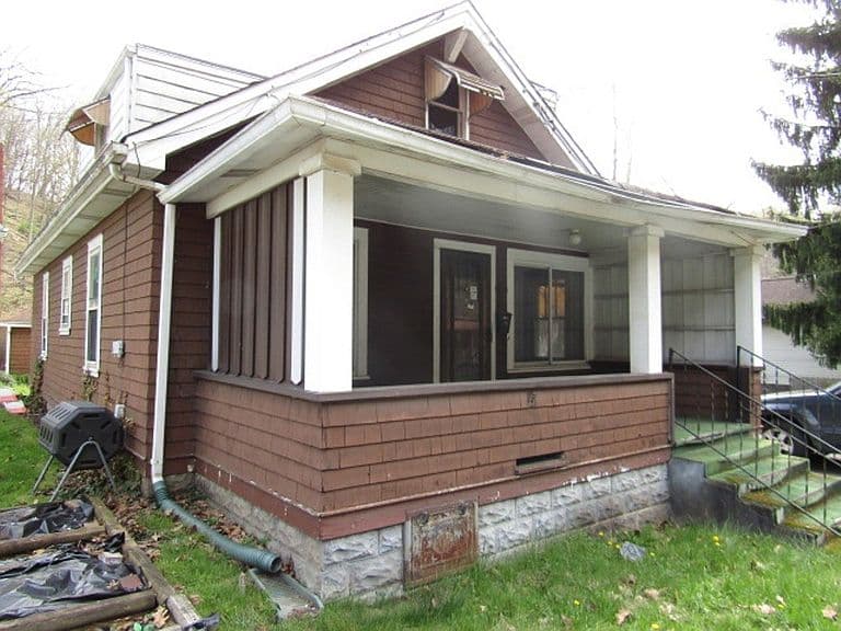 Listing photo 2