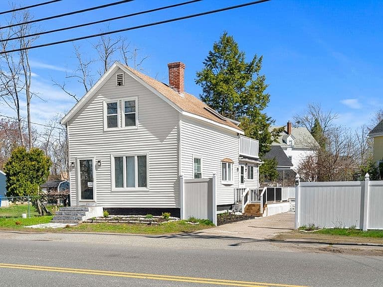 Listing photo 2