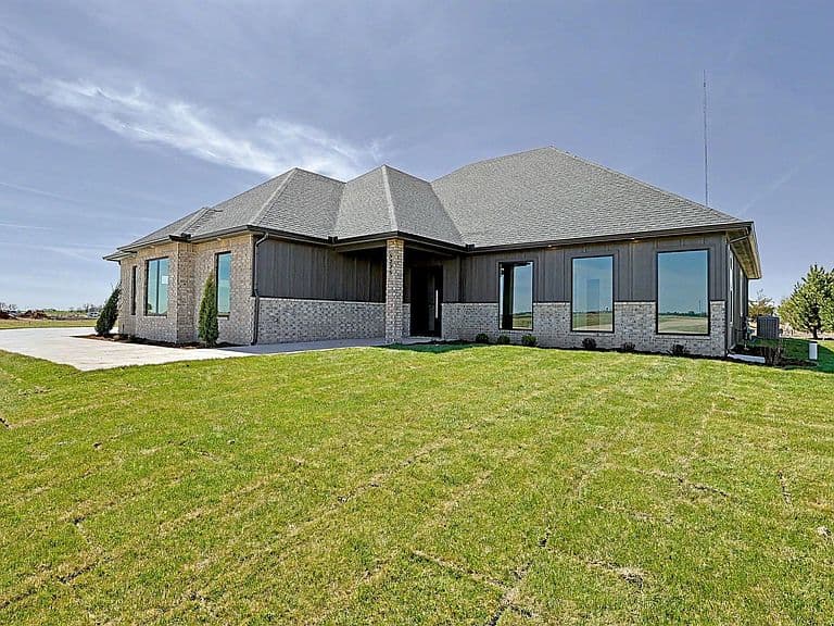 Listing photo