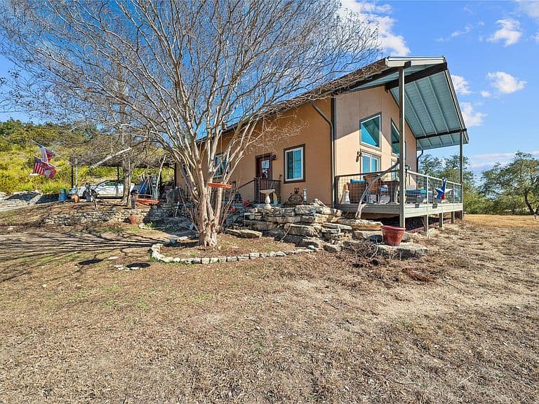 Listing photo 5