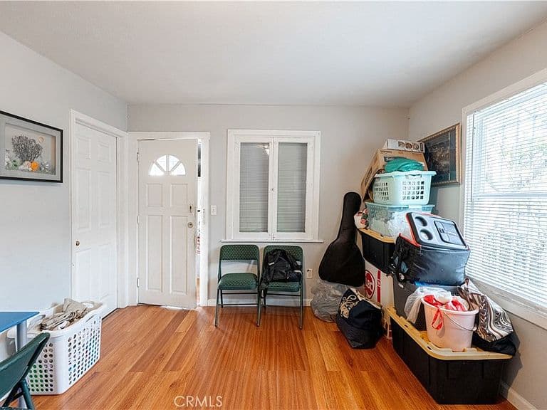 Listing photo 5
