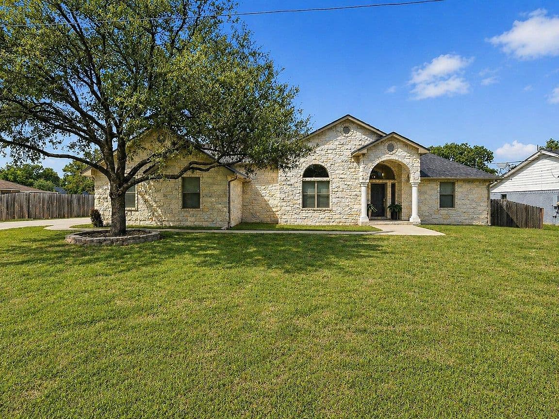 Primary listing photo