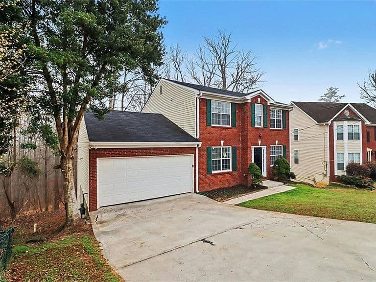 Listing photo 3