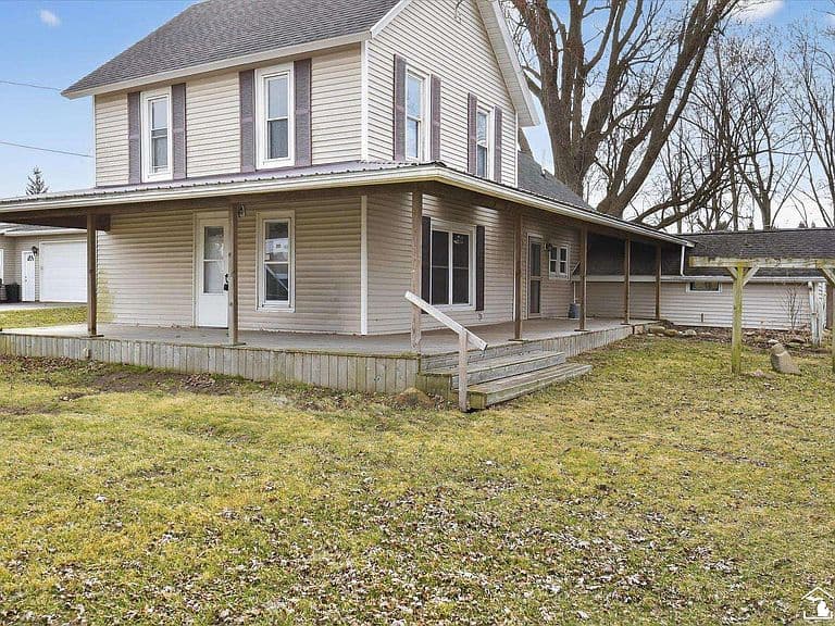 Listing photo 4
