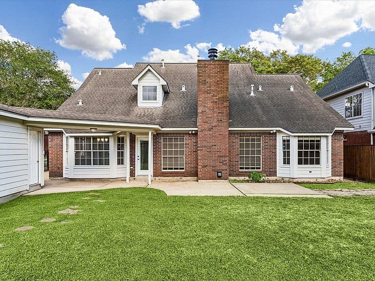 Listing photo 5