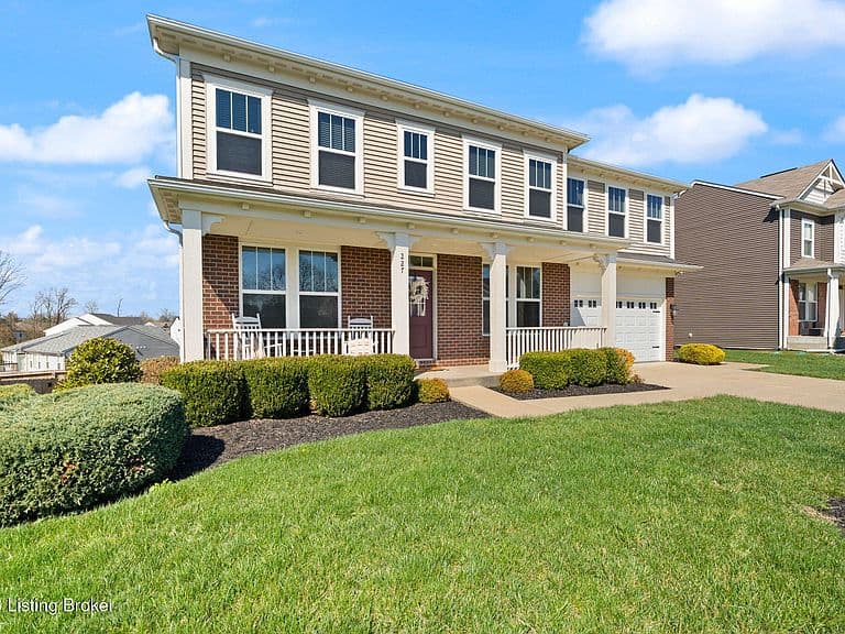 Listing photo 3
