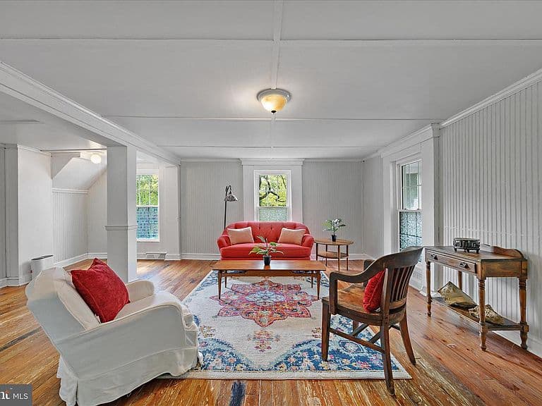 Listing photo 5