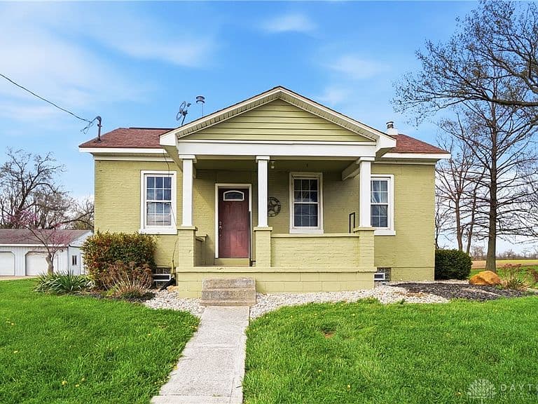 Listing photo 4