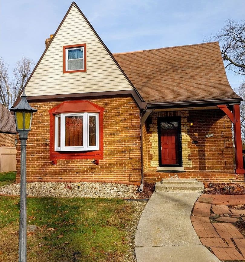 Primary listing photo