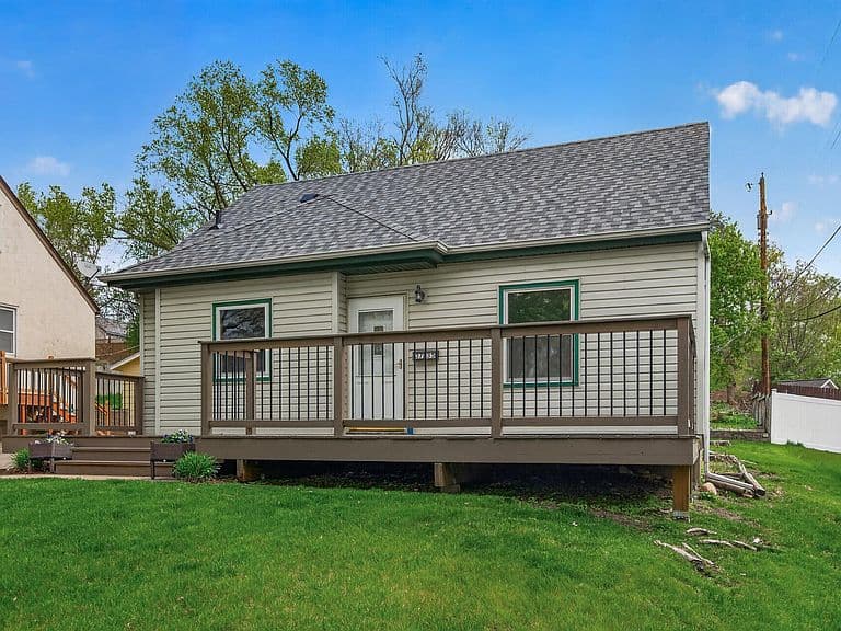 Listing photo 4